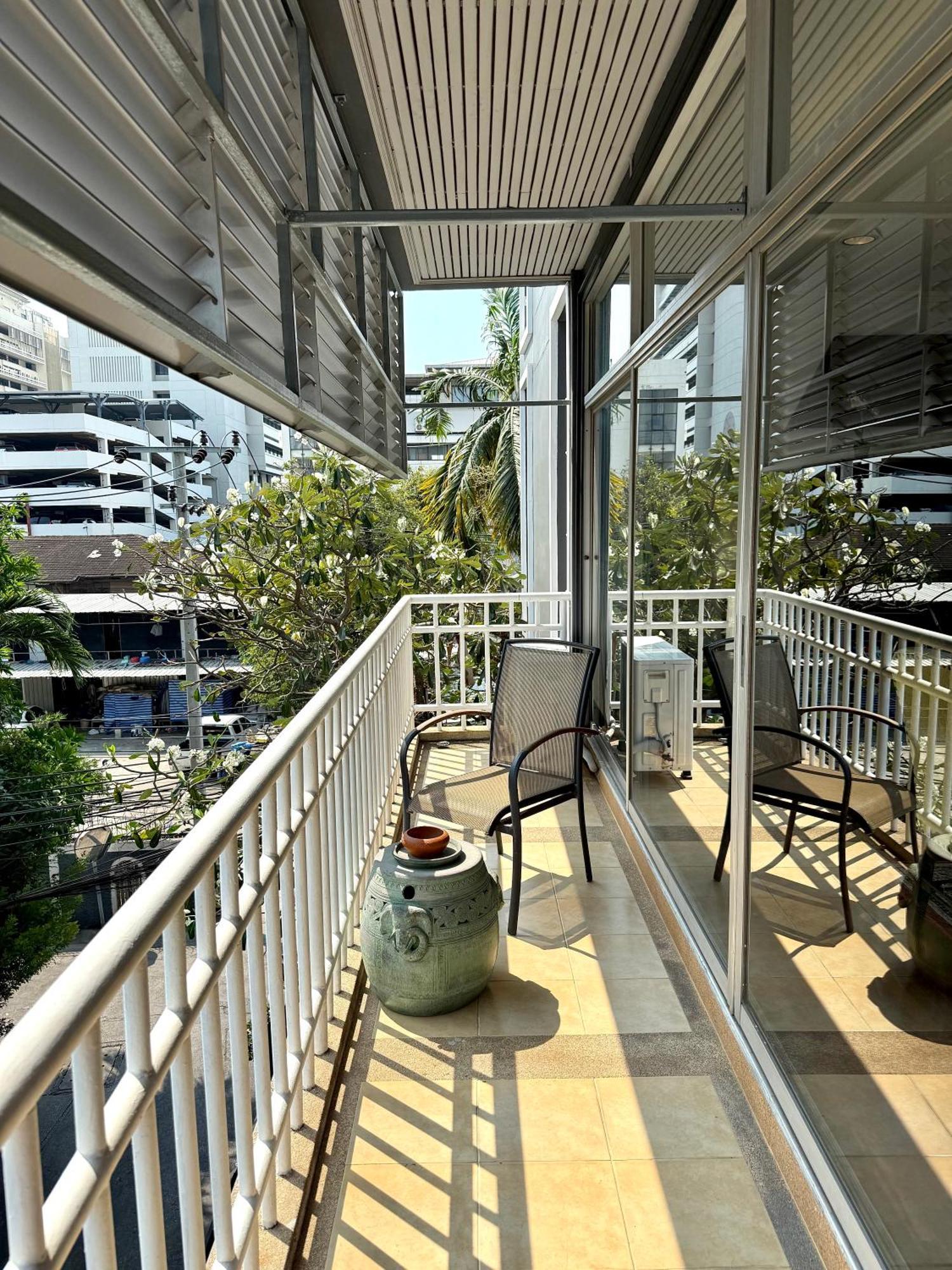 Samsen Suites Spacious 2Br Contemporary Thai Style Bangkok Kültér fotó